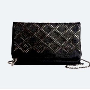 URBAN EXPRESSIONS Lesley Micro Stud Clutch